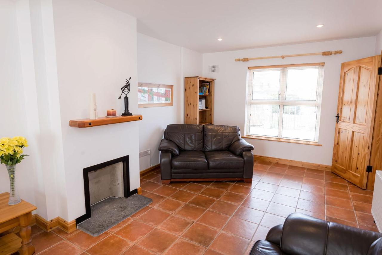 Kilkee Townhouse By Trident Holiday Homes Exterior photo