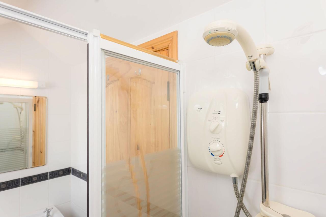 Kilkee Townhouse By Trident Holiday Homes Exterior photo